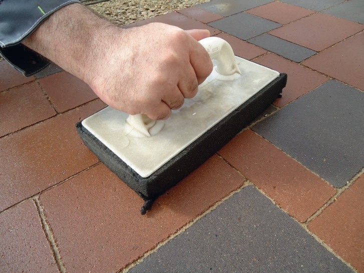 Чистовая затирка шва